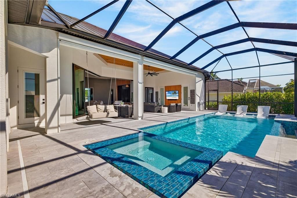 2002 SE 18th Ave, Cape Coral, FL 33990 Photo