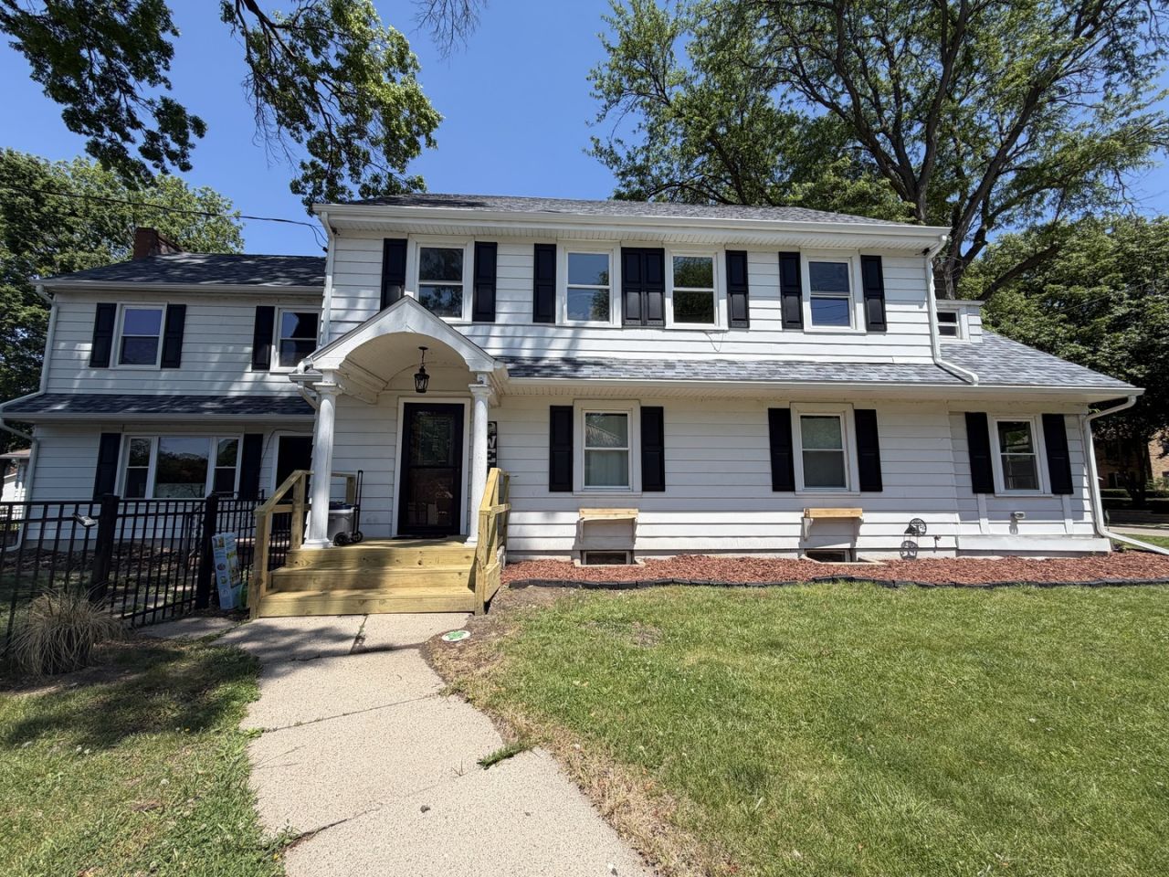 1501 1st Avenue, Sterling, IL 61081