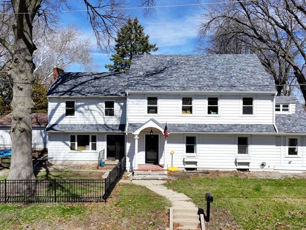 1501 1st Avenue , Sterling, IL 61081