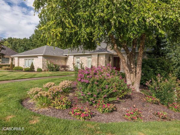 617 S EAGLE TRACE, Jefferson City, MO 65109