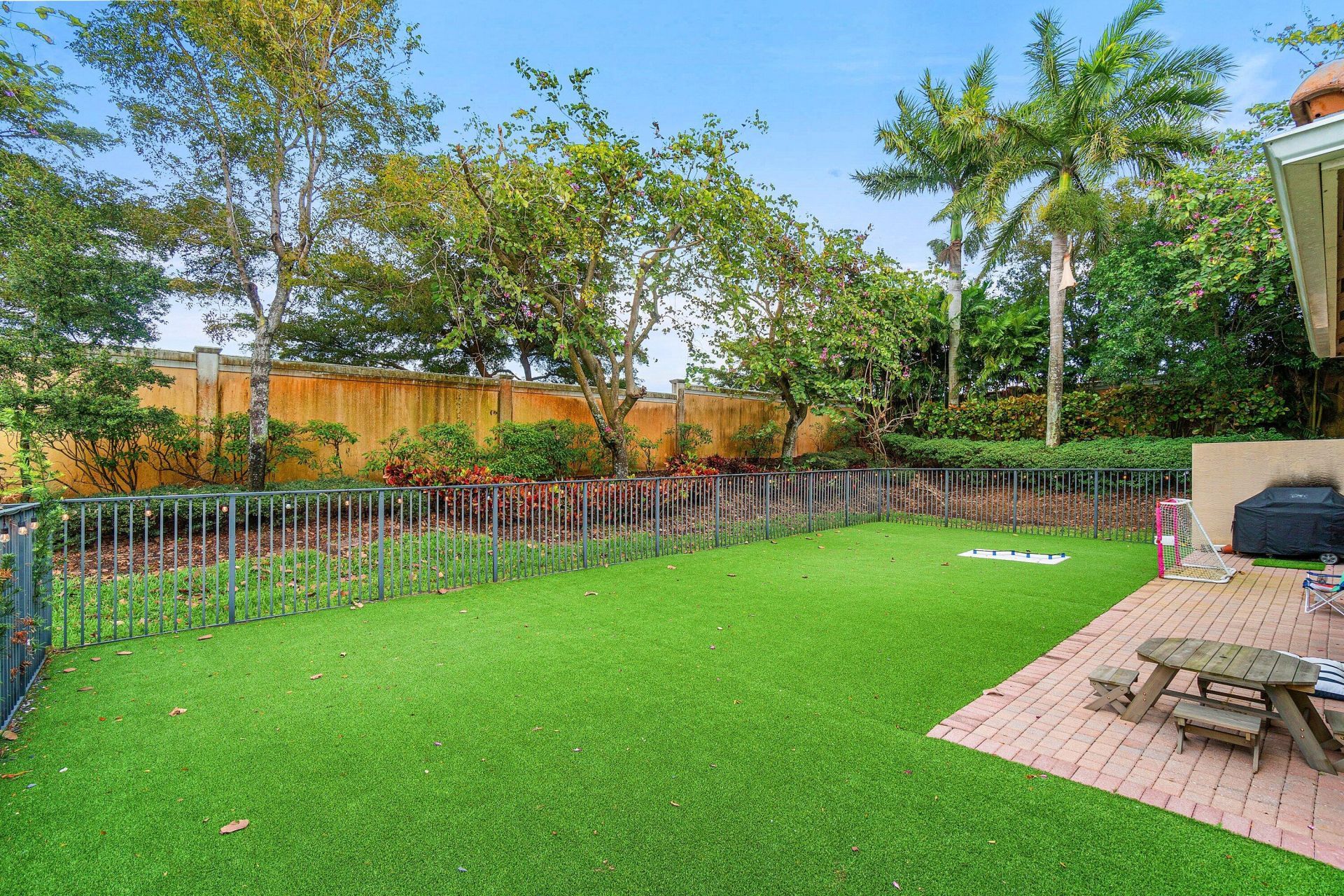 8091 Brigamar Isles Avenue, Boynton Beach, FL 33473 Photo