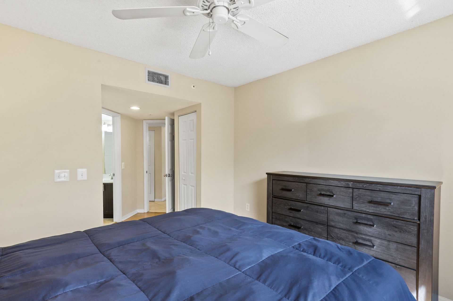 4159 N Haverhill Road, Unit 1319, West Palm Beach, FL 33417 Photo