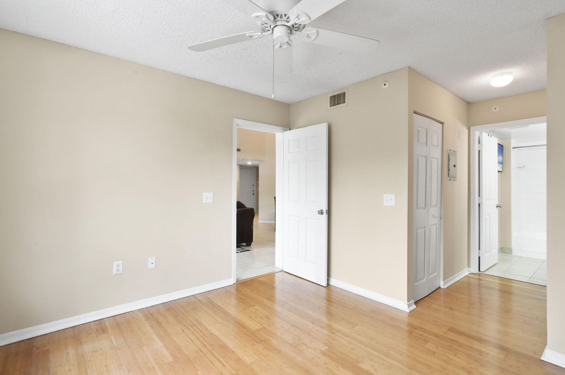 4159 N Haverhill Road, Unit 1319, West Palm Beach, FL 33417 Photo