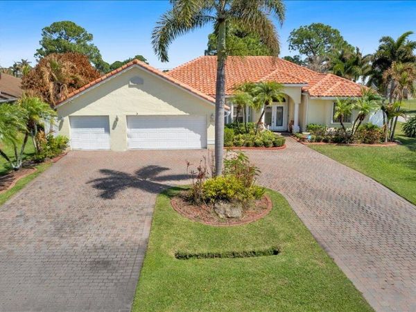 3351 SW Savona Boulevard, Port St. Lucie, FL 34953