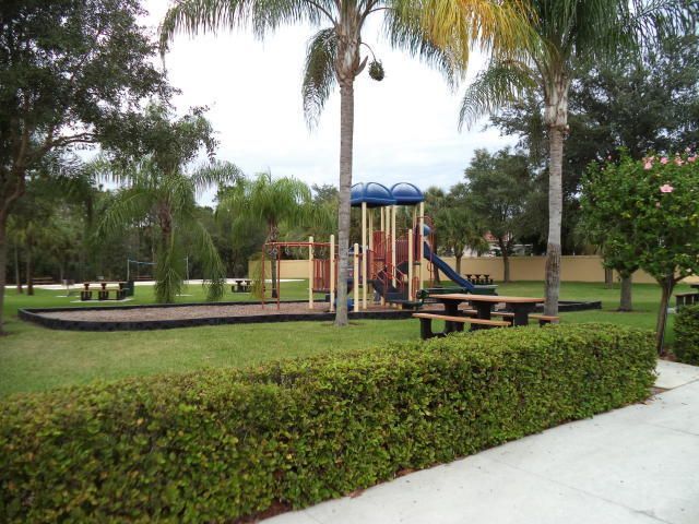 191 NW Willow Grove Avenue, Port Saint Lucie, FL 34986 Photo