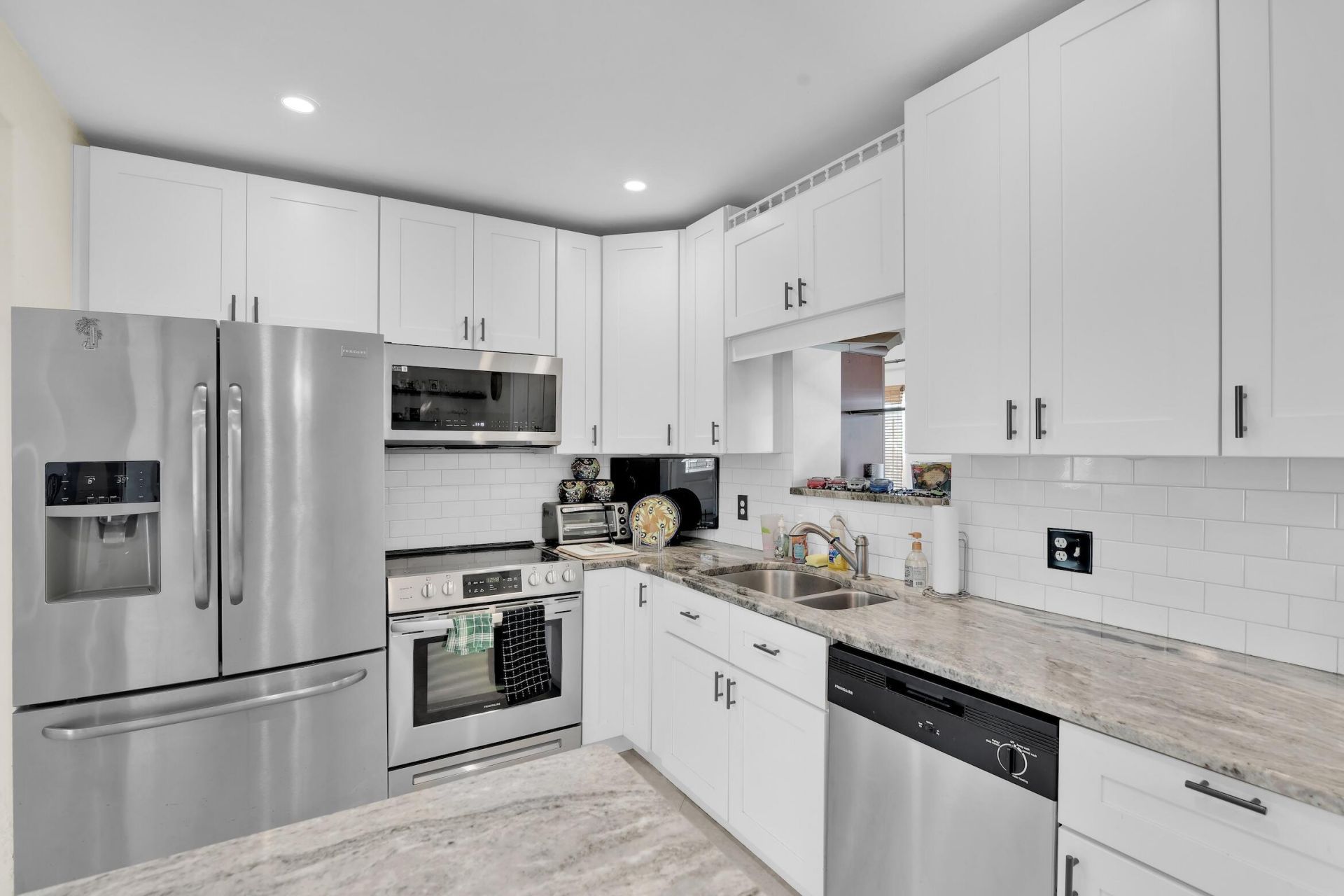 5221 NE 16th Avenue, Pompano Beach, FL 33064 Photo