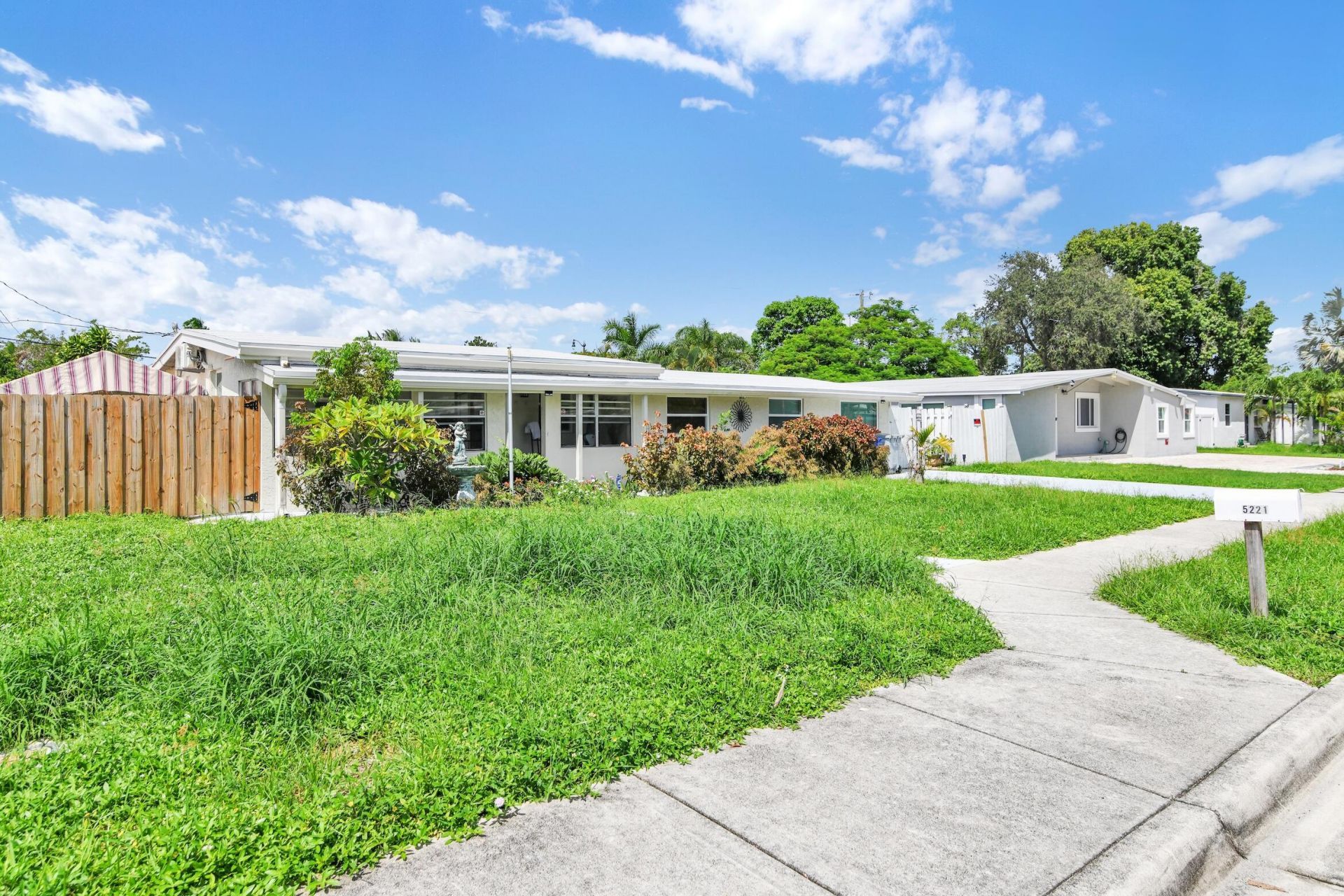 5221 NE 16th Avenue, Pompano Beach, FL 33064 Photo