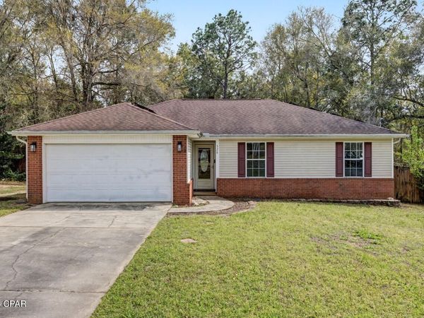 528 Hyde Park Drive , Crestview, FL 32539