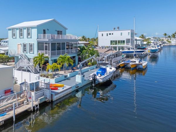 20 Pelican Road, KEY LARGO, FL 33037