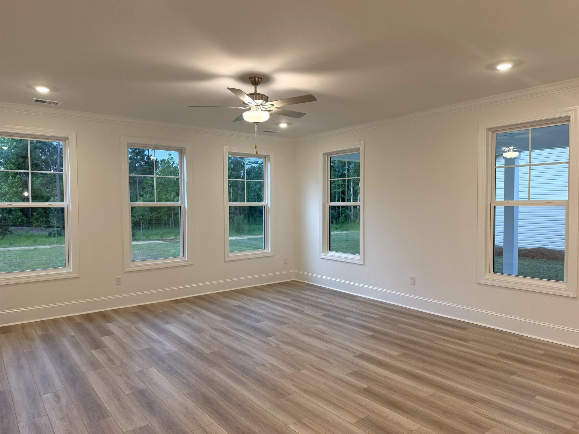 174 Westfield Circle Photo 13