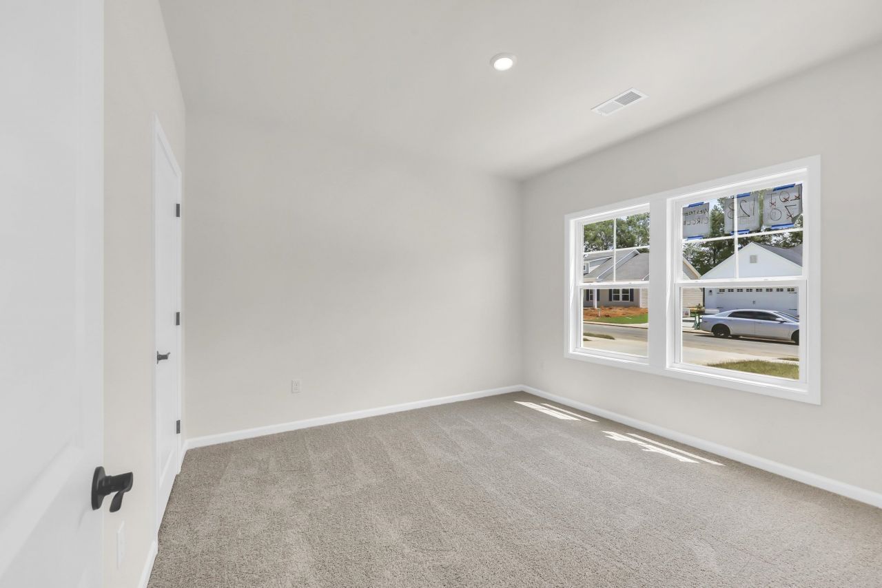 174 Westfield Circle Photo 16