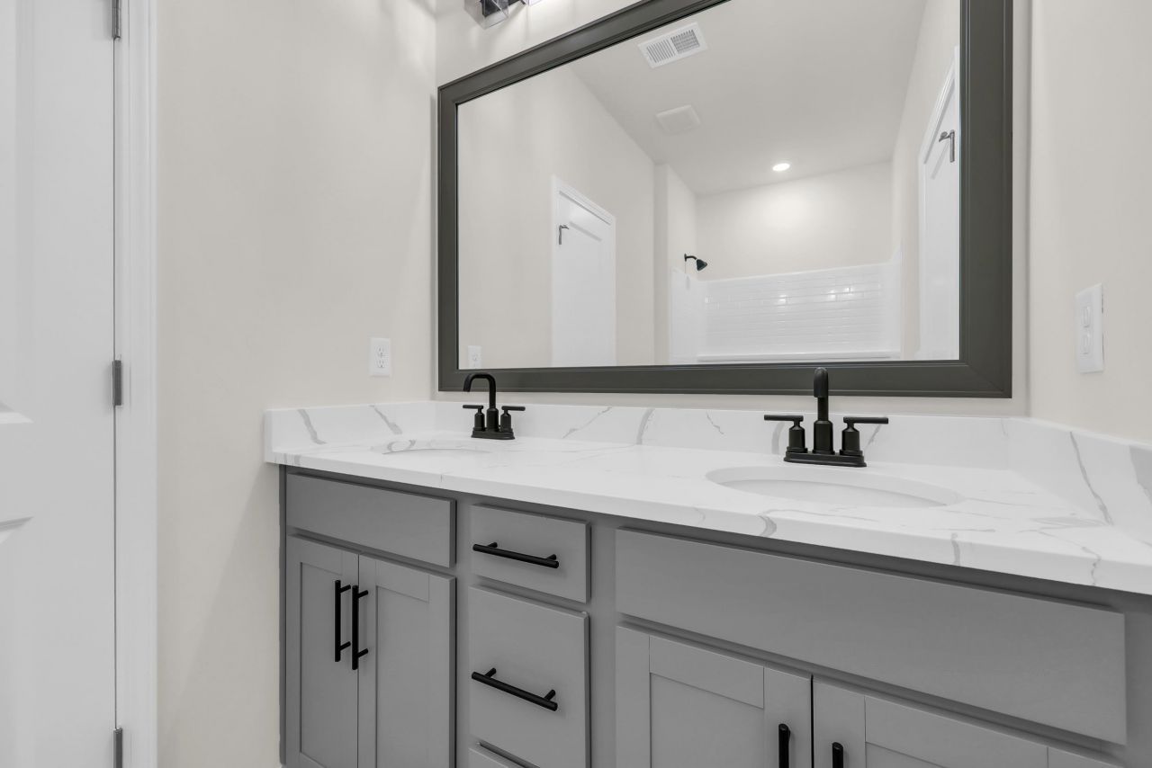 174 Westfield Circle Photo 17