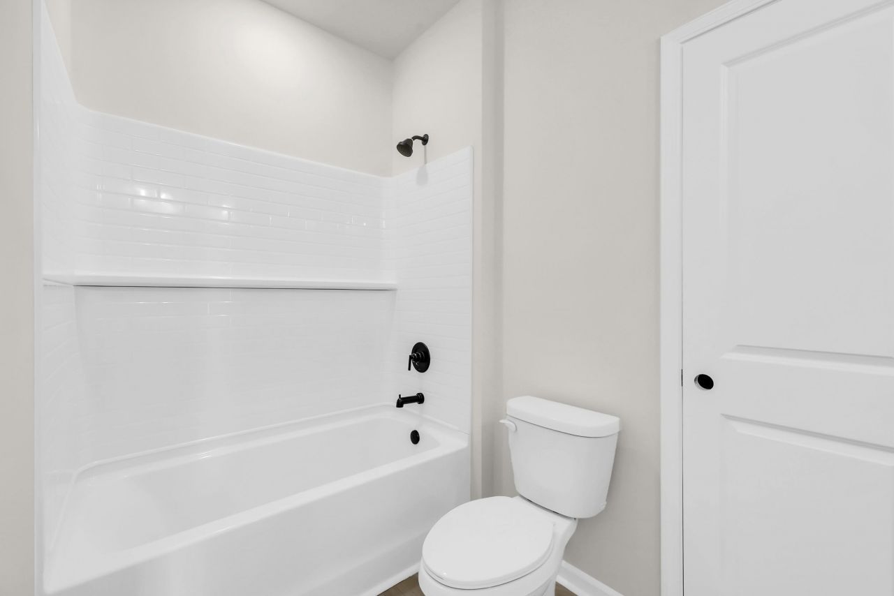 174 Westfield Circle Photo 18