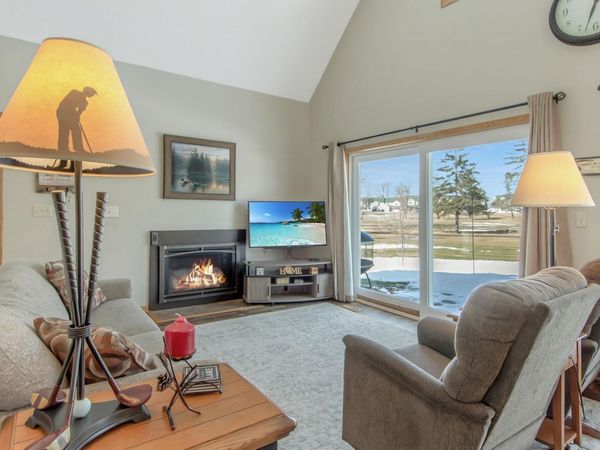 8558 Tennis Terrace, Unit 608, Onamia, MN 56359