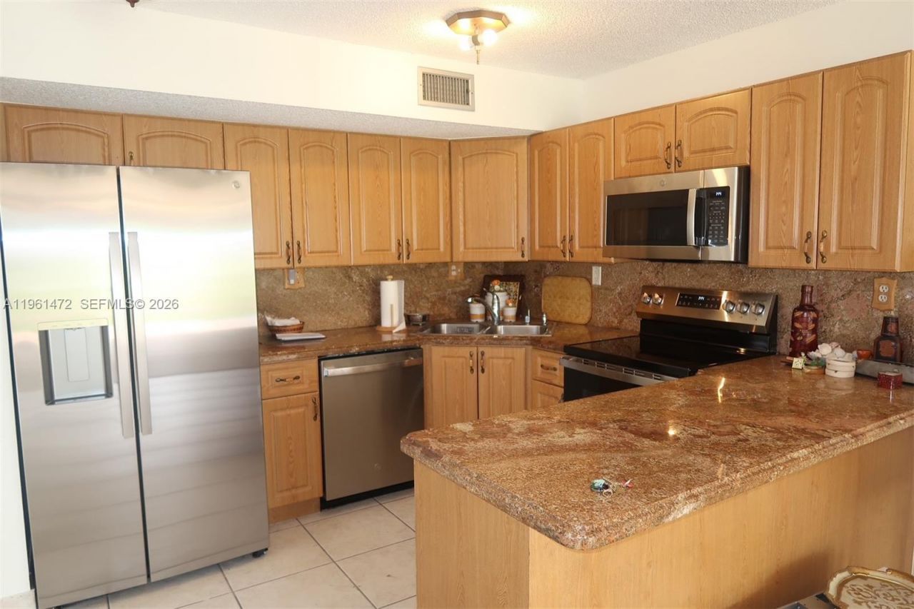 2500 SW 122nd Ct, Miami, FL 33175 Photo