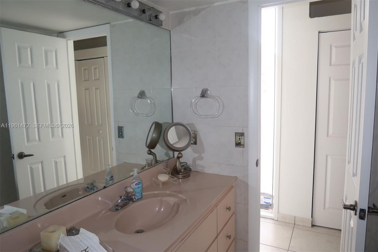 2500 SW 122nd Ct, Miami, FL 33175 Photo