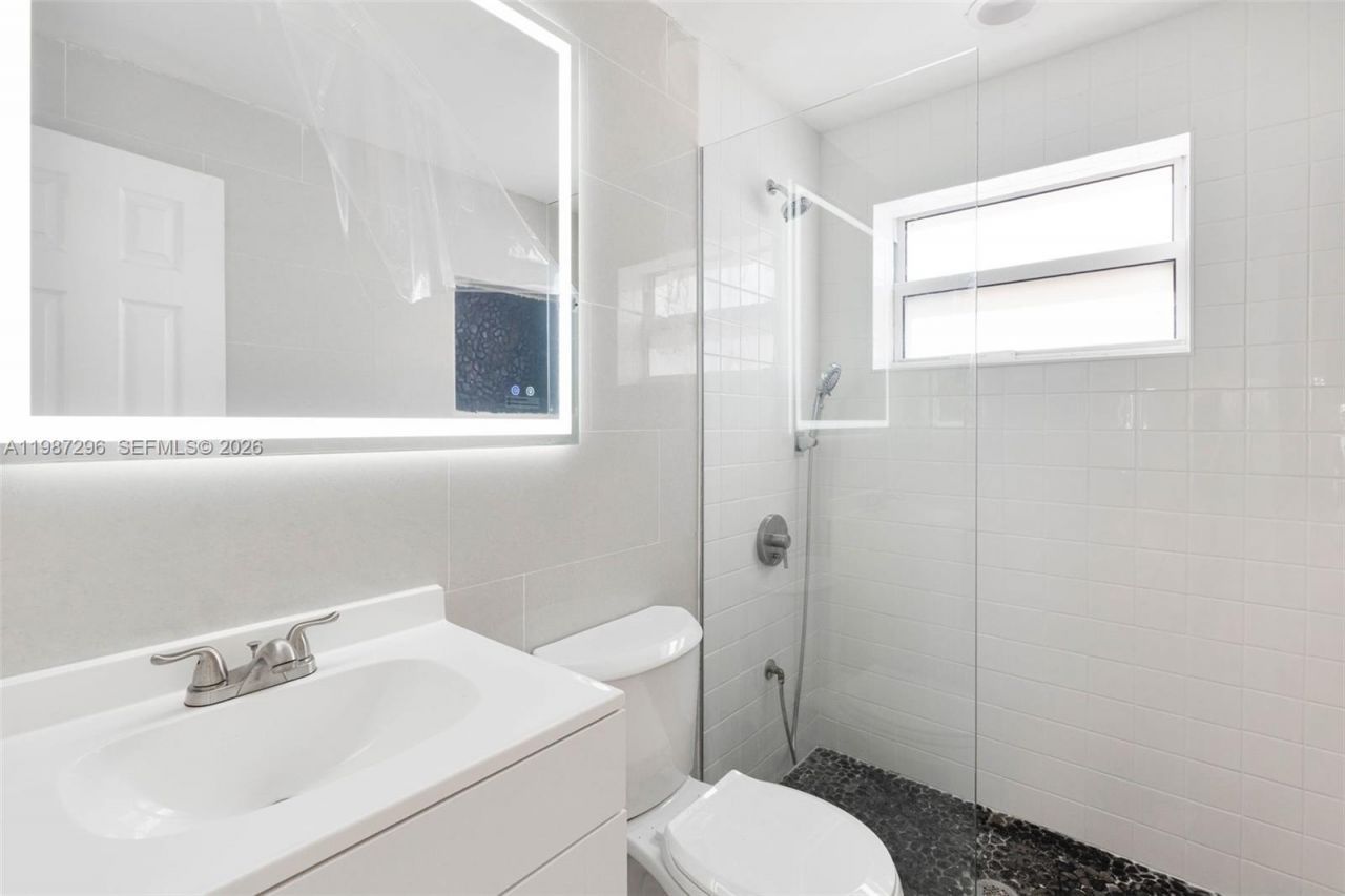 1228 Pennsylvania Ave, Unit 7, Miami Beach, FL 33139 Photo