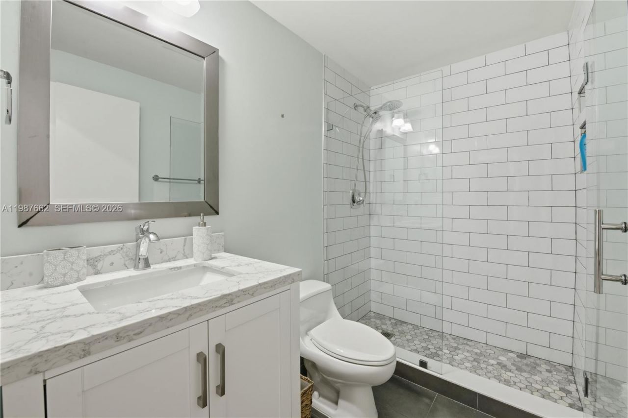 3330 NE 190th St, Unit 310, Aventura, FL 33180 Photo