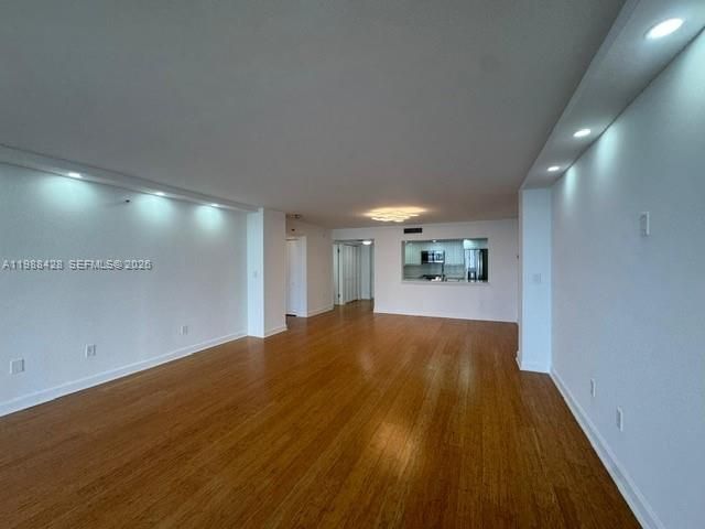 801 N Venetian Dr , Unit 1103, Miami, FL 33139 Photo