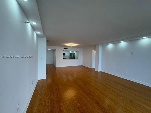 801 N Venetian Dr , Unit 1103, Miami, FL 33139 Photo