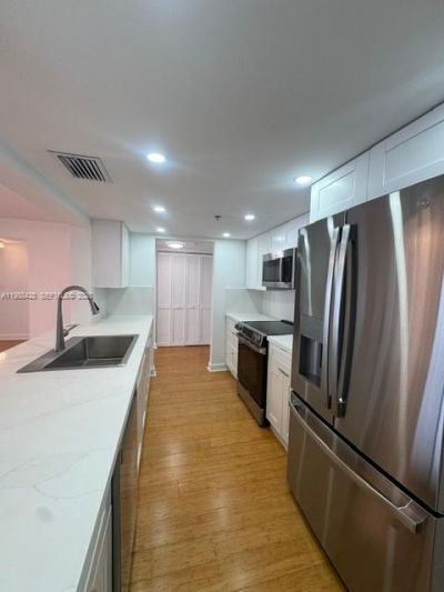 801 N Venetian Dr , Unit 1103, Miami, FL 33139 Photo