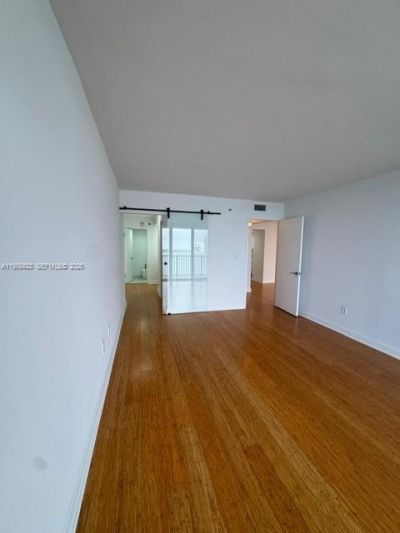 801 N Venetian Dr , Unit 1103, Miami, FL 33139 Photo