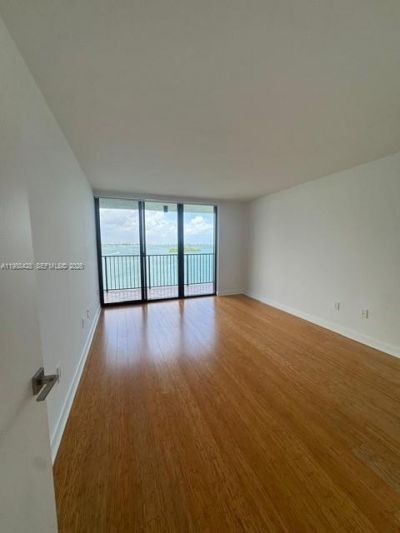 801 N Venetian Dr , Unit 1103, Miami, FL 33139 Photo