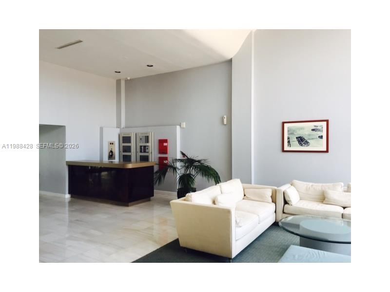 801 N Venetian Dr , Unit 1103, Miami, FL 33139 Photo