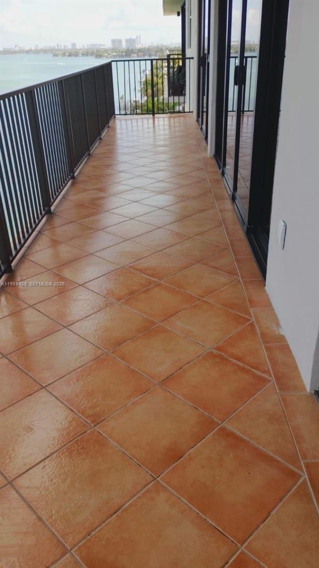 801 N Venetian Dr , Unit 1103, Miami, FL 33139 Photo