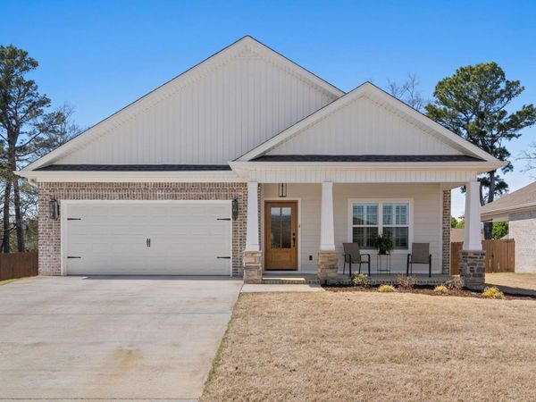 153 Silver Leaf Ln, Florence, AL