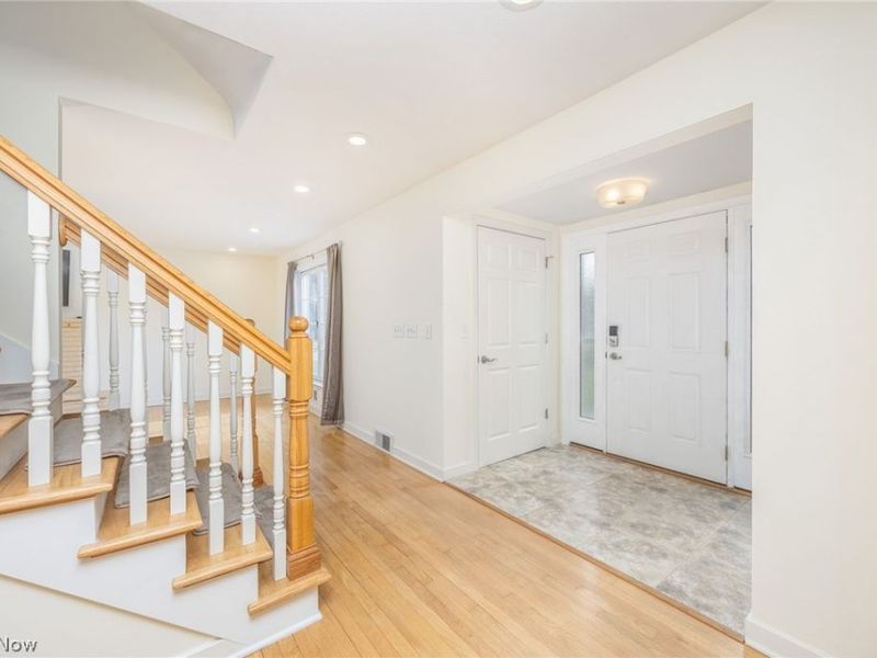 105 Country Club Drive , Marietta, OH 45750 Photo 6