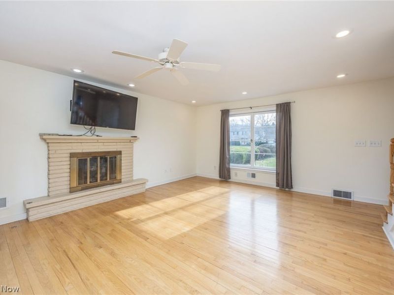 105 Country Club Drive , Marietta, OH 45750 Photo 7