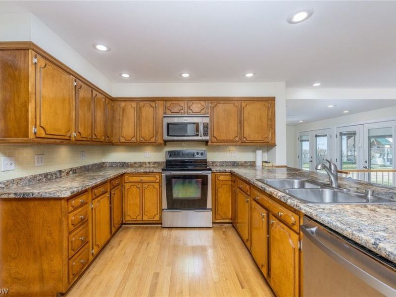 105 Country Club Drive , Marietta, OH 45750 Photo 9