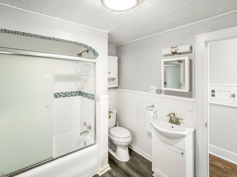 1597 Glenmount Avenue , Akron, OH 44301 Photo 18