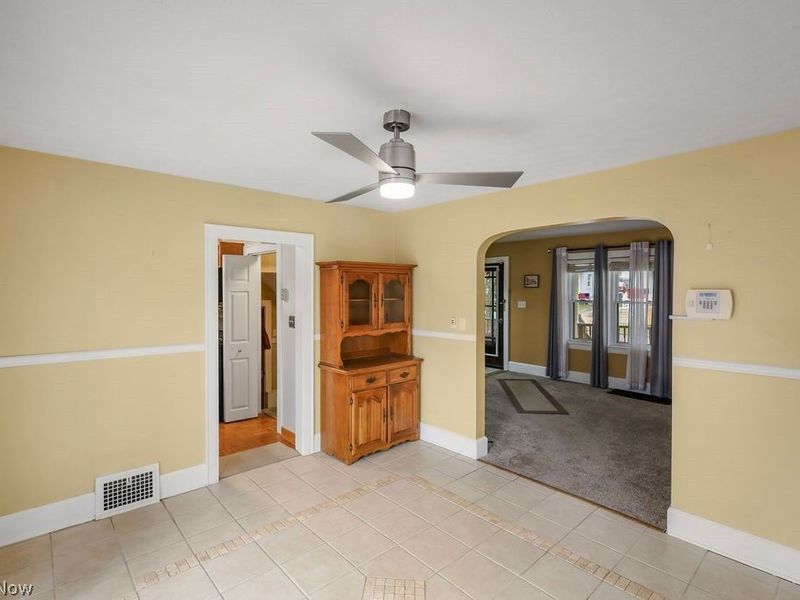 1597 Glenmount Avenue , Akron, OH 44301 Photo 9