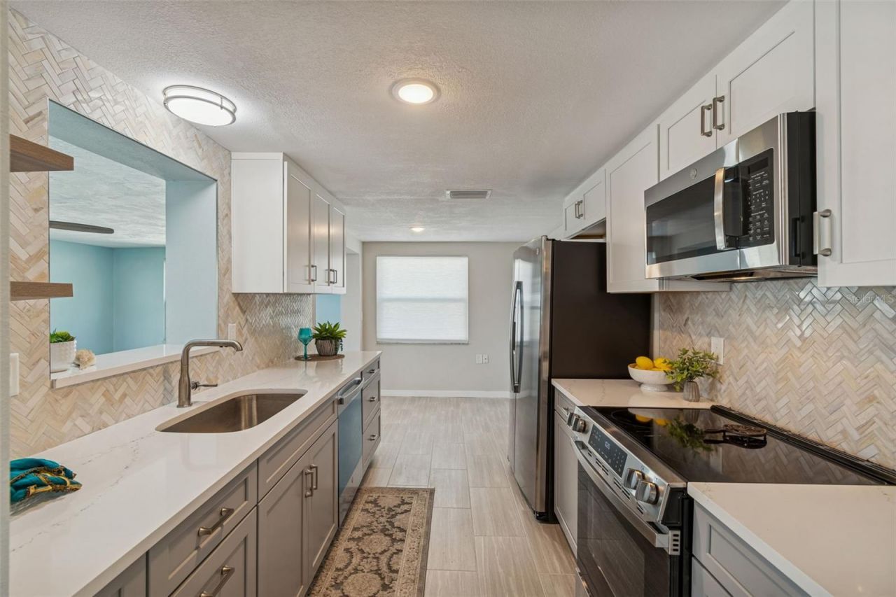 1147 Rushmore Drive, Holiday, FL 34690 Photo