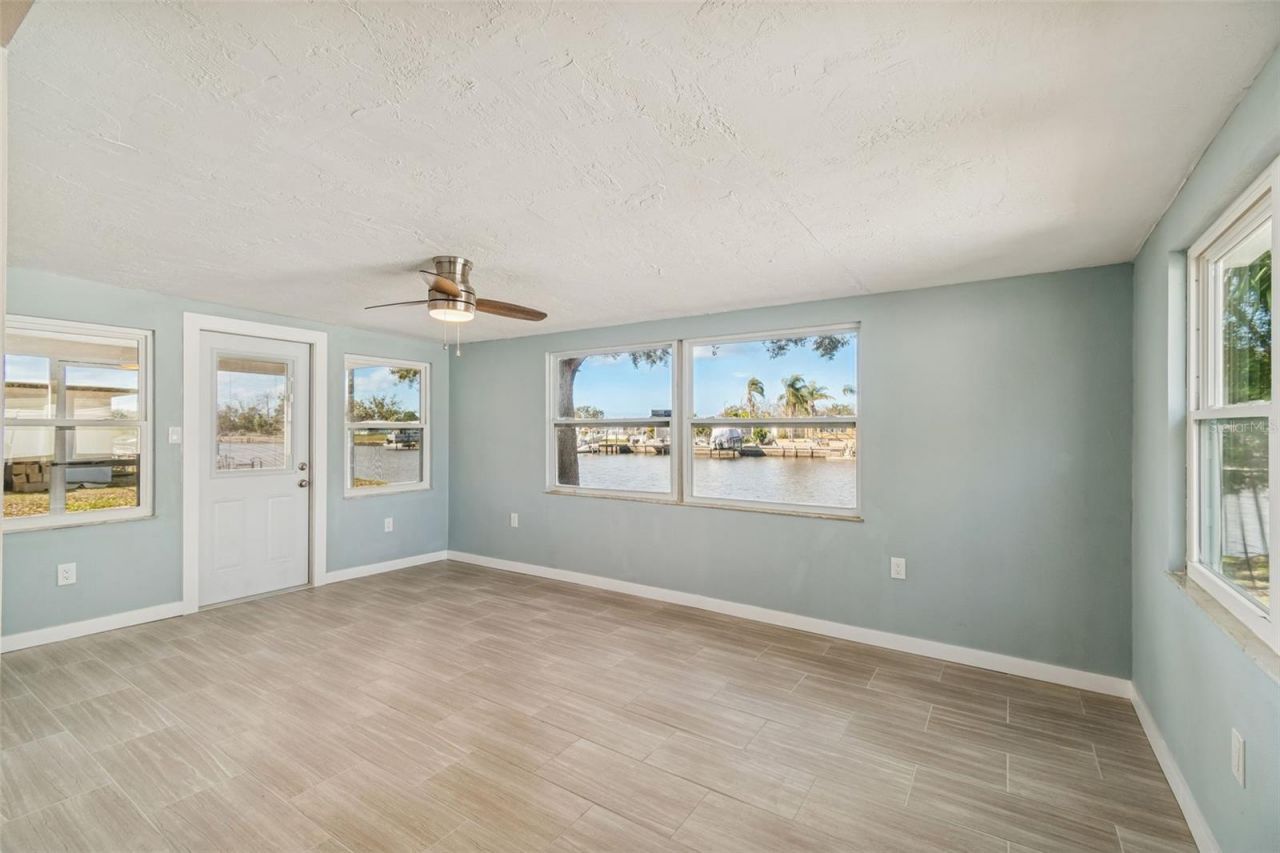 1147 Rushmore Drive, Holiday, FL 34690 Photo