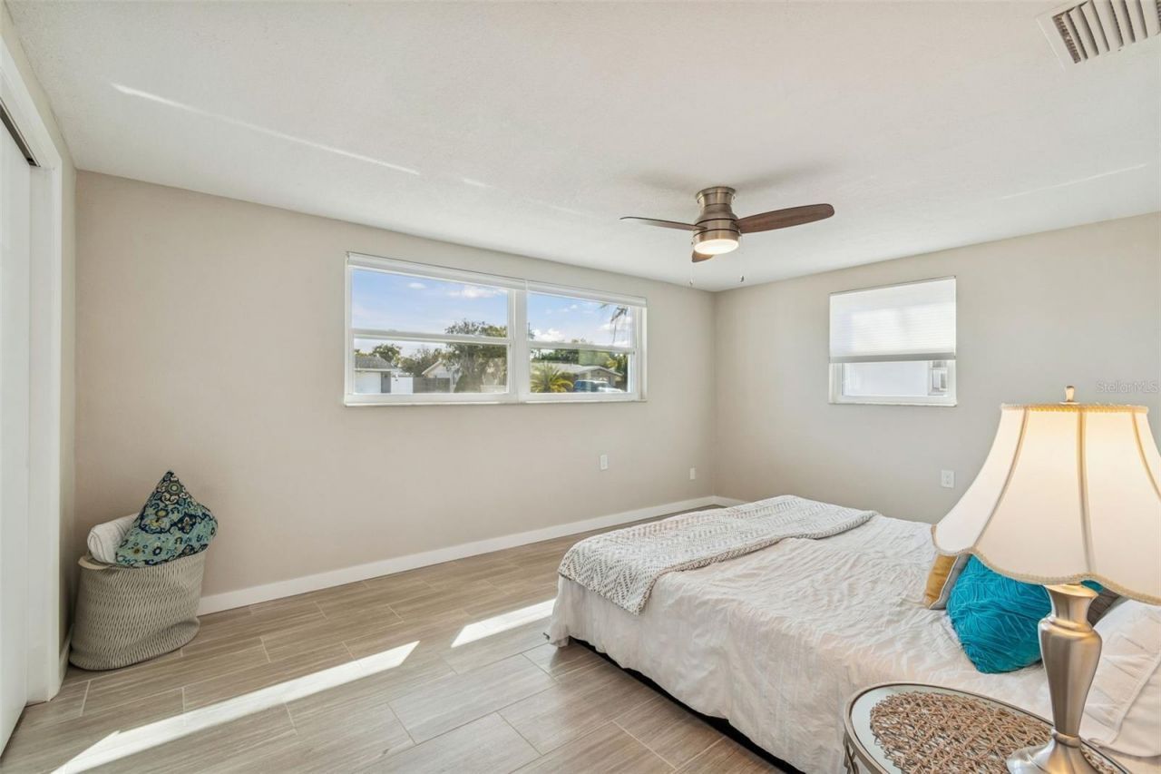 1147 Rushmore Drive , Holiday, FL 34690 Photo