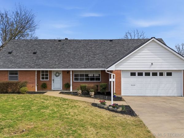 1324 Lariat Drive, Bartlesville, OK 74006