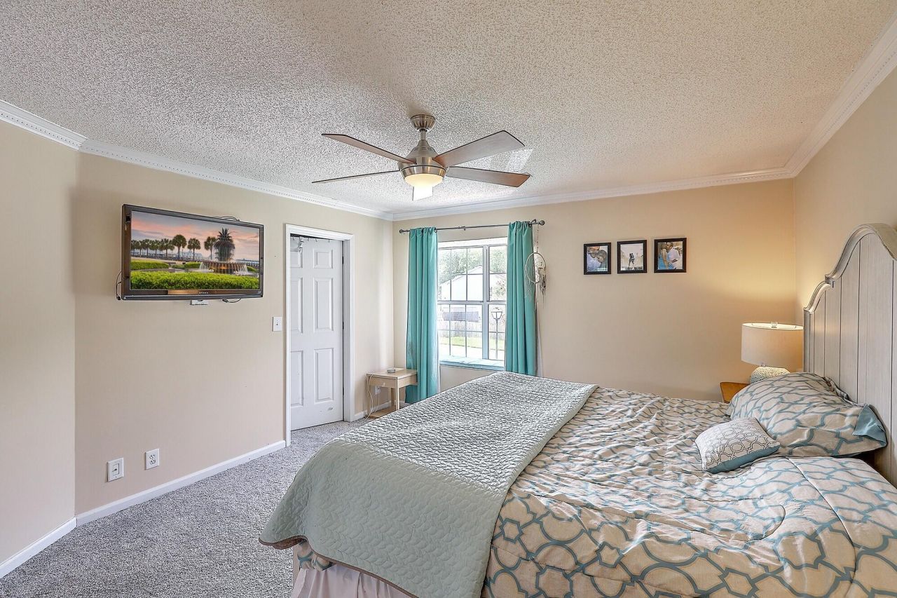 2318 N England Court Photo 20