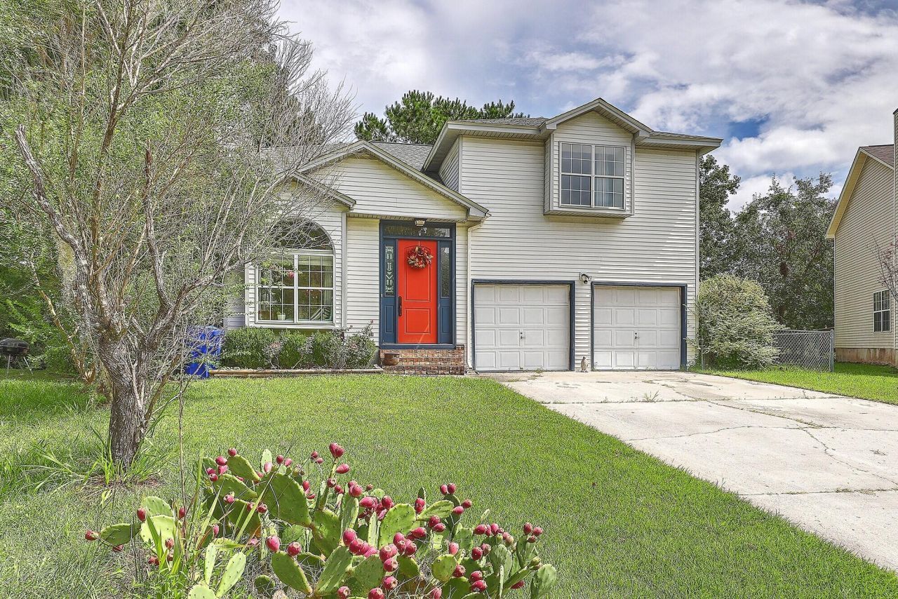 2318 N England Court Photo 29