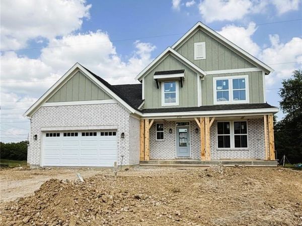 2572 Golden Leaf, Beavercreek, OH 45431