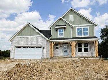2572 Golden Leaf, Beavercreek, OH 45431