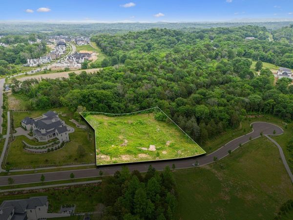 8906 Dovetail Ct , College Grove, TN 37046