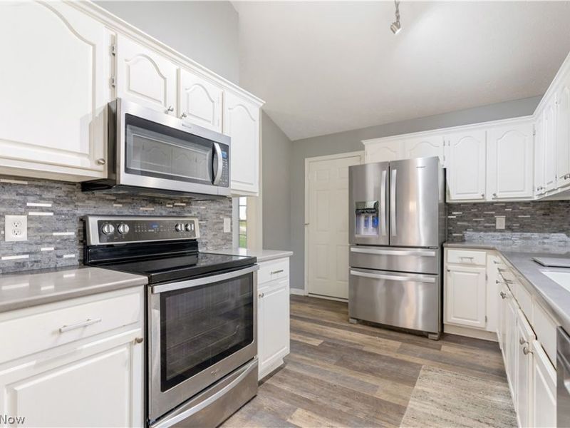 4856 Tree Line Circle NW, North Canton, OH 44720 Photo 11