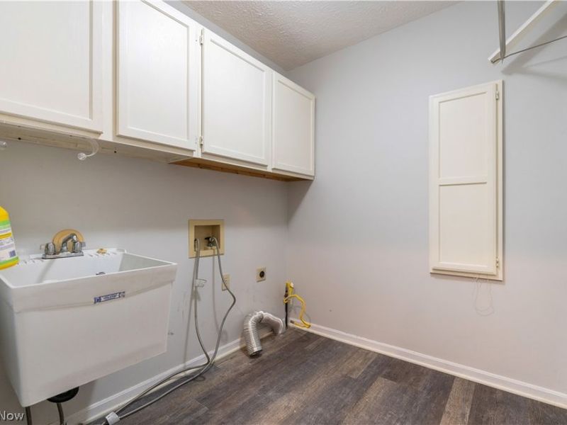 4856 Tree Line Circle NW, North Canton, OH 44720 Photo 31