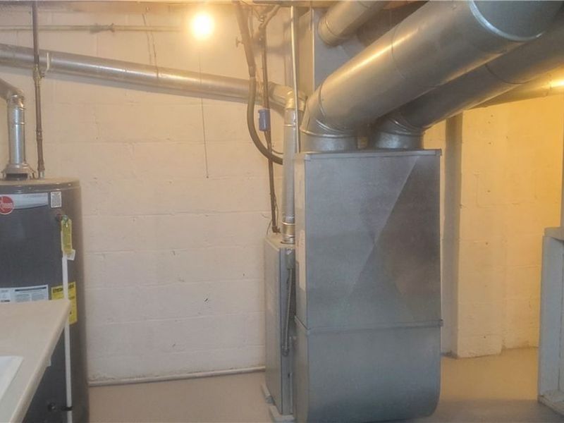 21971 Crystal Avenue , Euclid, OH 44123 Photo 14