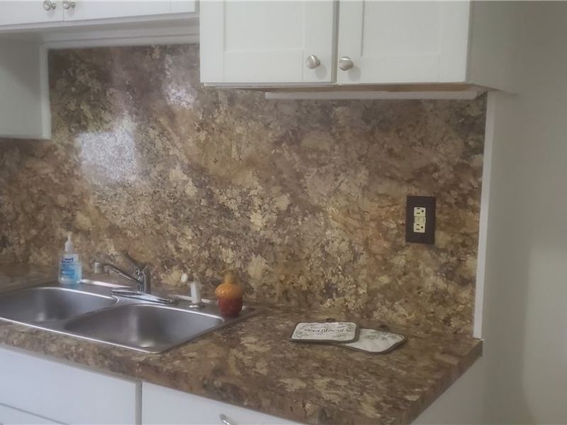 21971 Crystal Avenue , Euclid, OH 44123 Photo 5