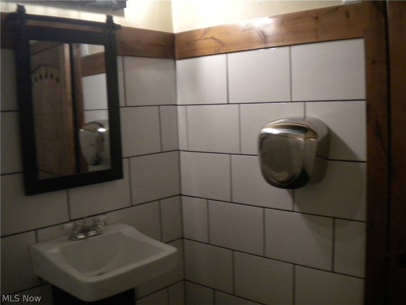 164 2nd Street NW, Barberton, OH 44203 Photo 15