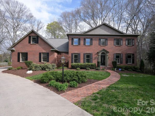 550 20th Avenue Court NW, Hickory, NC 28601